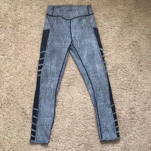 Lululemon | mesh | legging | Yoga